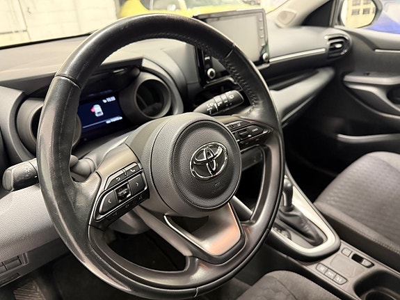 Toyota Yaris 4 of 10