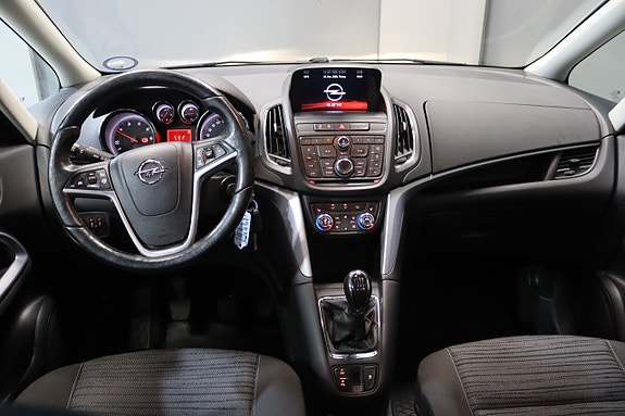 Opel Zafira Tourer 23 of 23