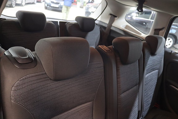 Opel Zafira Tourer 19 of 23