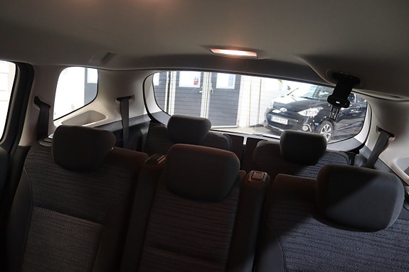 Opel Zafira Tourer 17 of 23