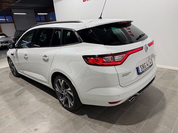 Renault Megane IV 4 of 5