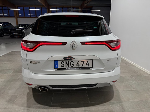 Renault Megane IV 8 of 23