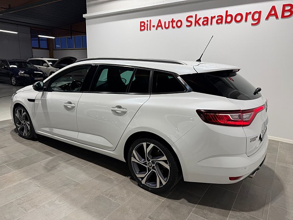 Renault Megane IV 3 of 5