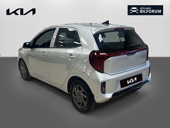 Kia Picanto 6 of 16