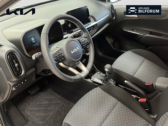 Kia Picanto 8 of 15