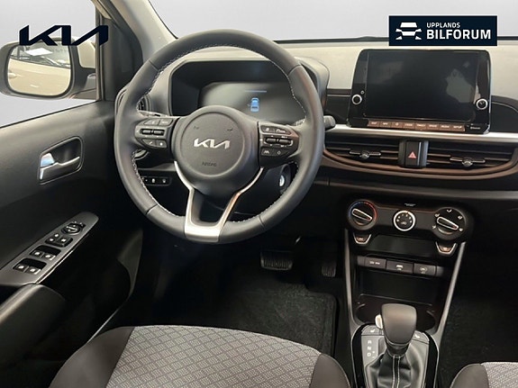 Kia Picanto 7 of 15