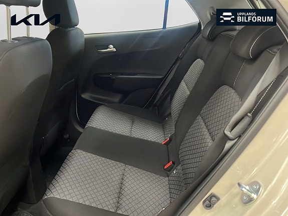 Kia Picanto 9 of 15
