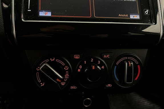 Suzuki Swift 17 of 21