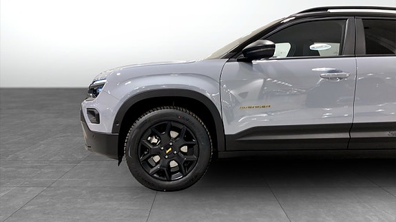 Jeep Avenger 9 of 9