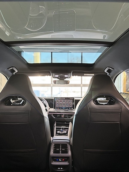 Volkswagen Tiguan 16 of 24
