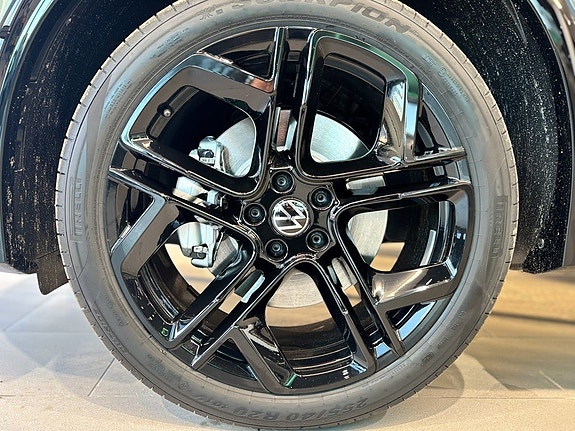 Volkswagen Tiguan 9 of 24