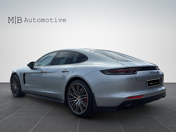 Porsche Panamera GTS 4 of 5