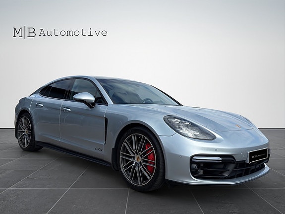 Porsche Panamera GTS 8 of 13