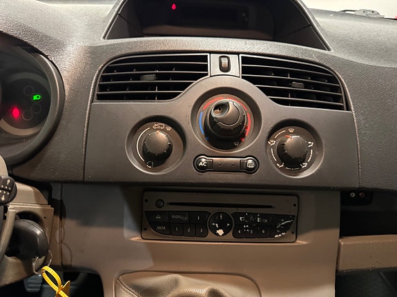Renault Kangoo Express 16 of 19