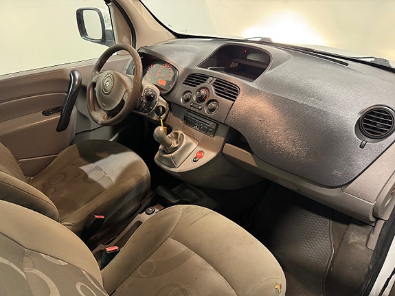 Renault Kangoo Express 12 of 19