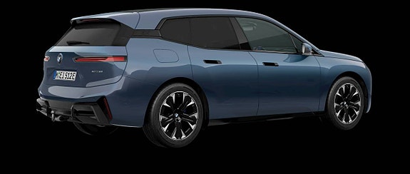 BMW iX 2 of 3