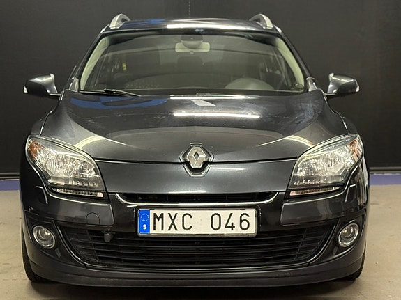 Renault Megane III 2 of 12