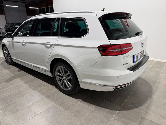 Volkswagen Passat 4 of 5