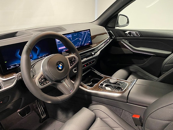 BMW X5 4 of 5