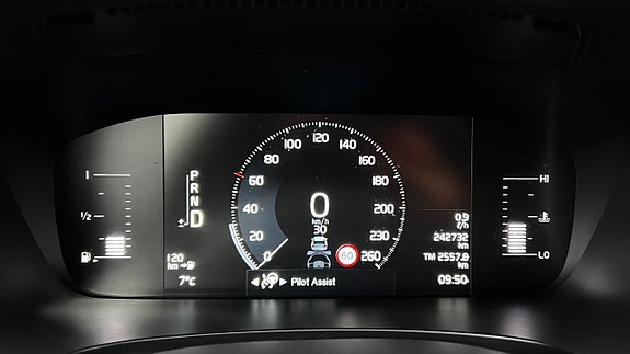 Volvo V90 14 of 22