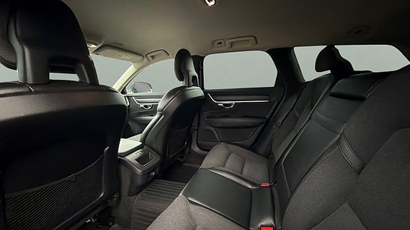 Volvo V90 12 of 22