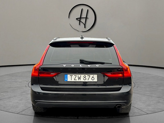 Volvo V90 4 of 22