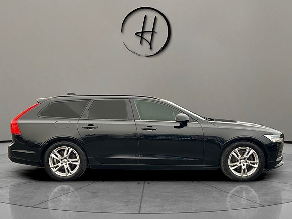 Volvo V90 6 of 22
