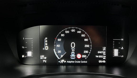 Volvo V90 13 of 22