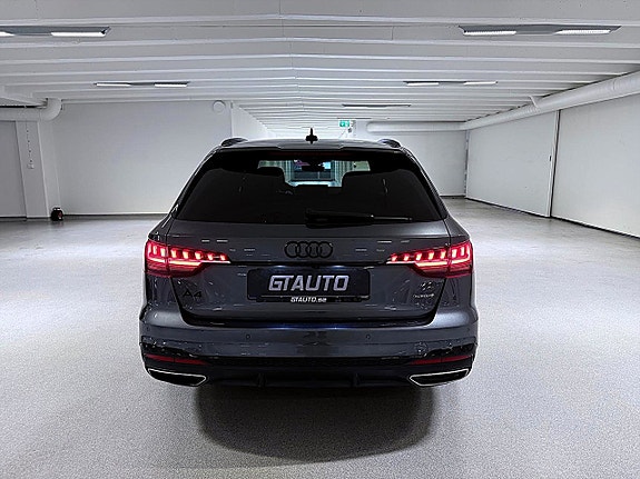 Audi A4 6 of 24