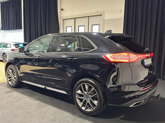 Ford Edge 3 of 5