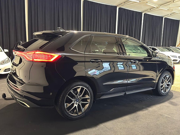 Ford Edge 4 of 5