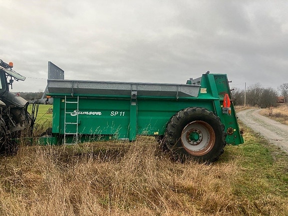 Samson SP 11 Fastgödselspridare