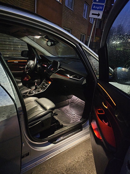 BMW 218d 9 of 9
