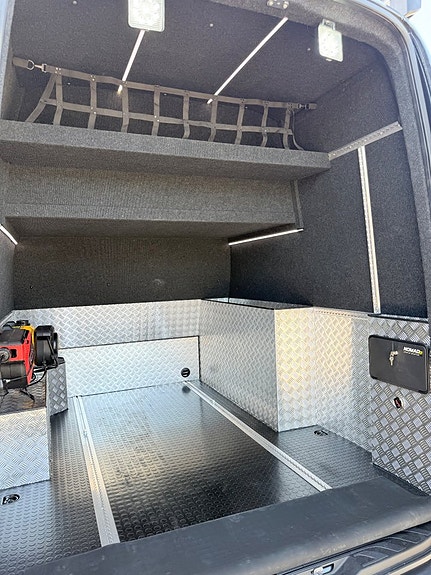 Mercedes-Benz Sprinter 317 11 of 24
