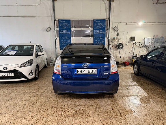Toyota Prius 10 of 10