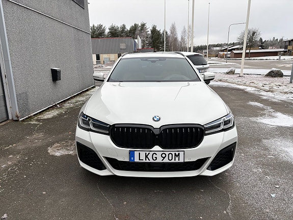 BMW 540d 2 of 5