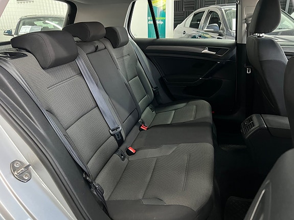 Volkswagen Golf I 20 of 24