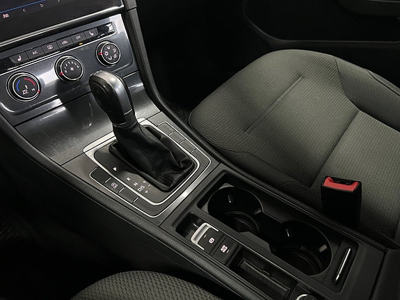 Volkswagen Golf I 17 of 24