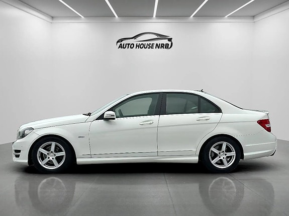 Mercedes-Benz C220