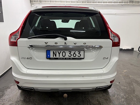 Volvo XC60 4 of 5