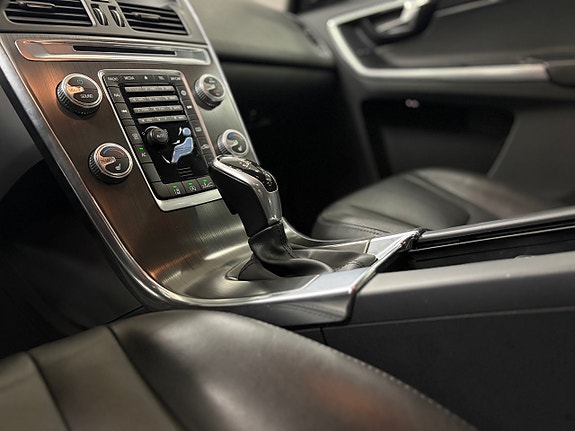 Volvo XC60 17 of 26