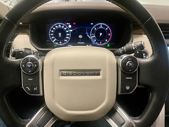 Land Rover Discovery 14 of 23