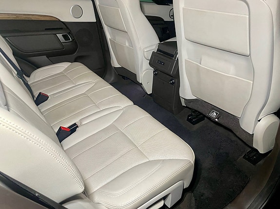 Land Rover Discovery 13 of 23