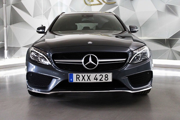 Mercedes-Benz C180 9 of 27