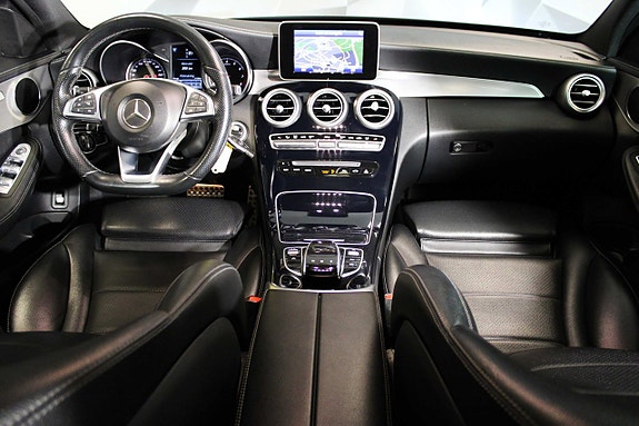 Mercedes-Benz C180 11 of 27