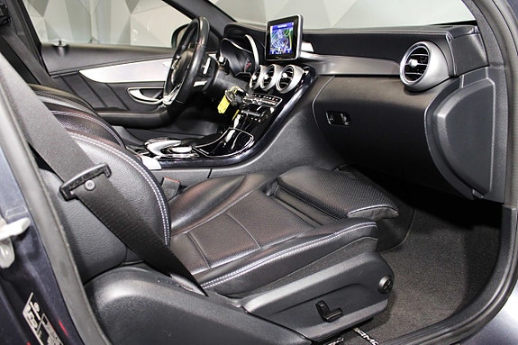 Mercedes-Benz C180 13 of 27