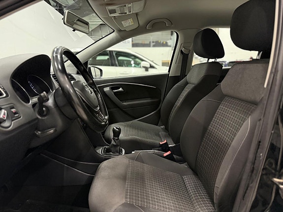 Volkswagen Polo 11 of 17