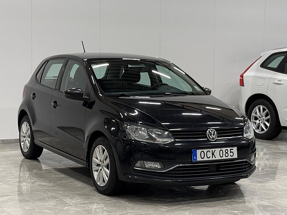 Volkswagen Polo 2 of 5