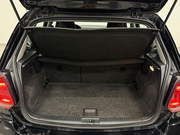 Volkswagen Polo 8 of 17