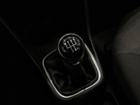 Volkswagen Polo 16 of 17